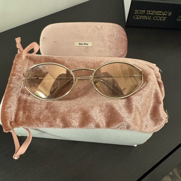 Miu Miu Logo Oval Sunglasses 52YS in Gold - Includes Velvet Case & Pouch - Picture 2 of 7